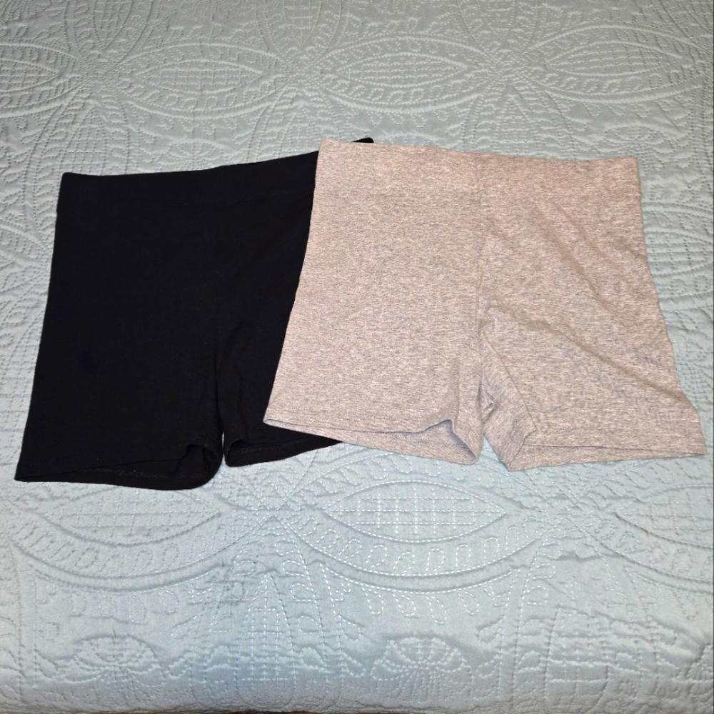 Women's M - L Black and Gray High Waist Shorts